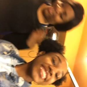 Meet your Posher, Kendraa